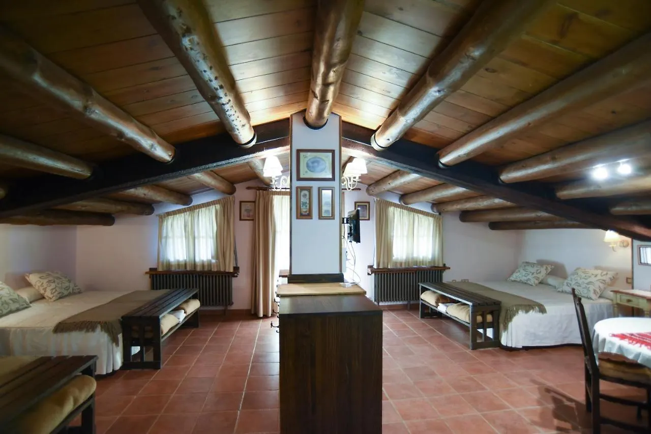 Turisme Rural Mas Isoles Guest House Ripoll