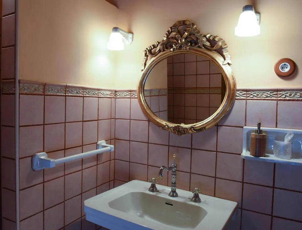 Turisme Rural Mas Isoles Guest House Ripoll Country house