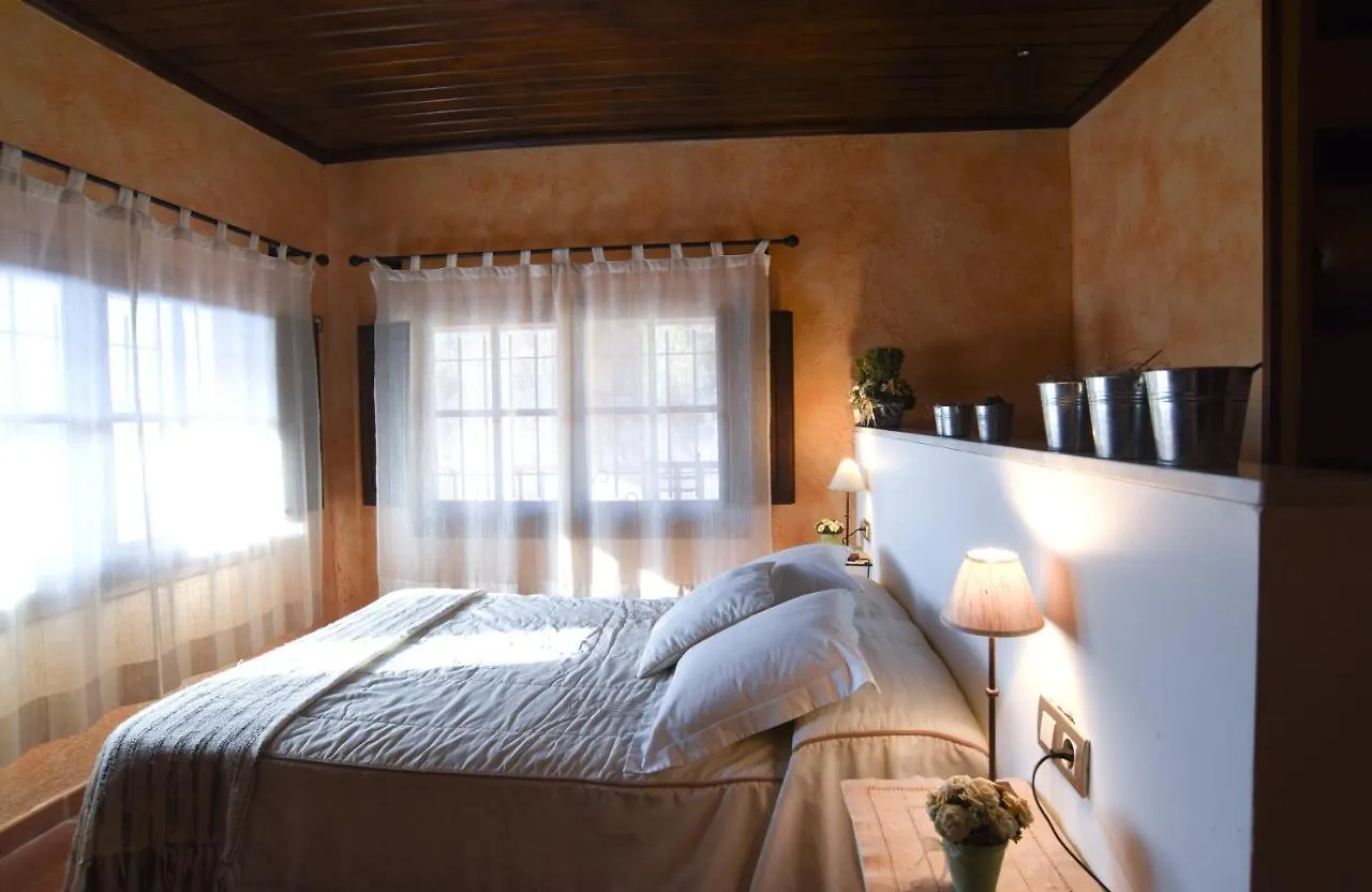 Country house Turisme Rural Mas Isoles Guest House Ripoll