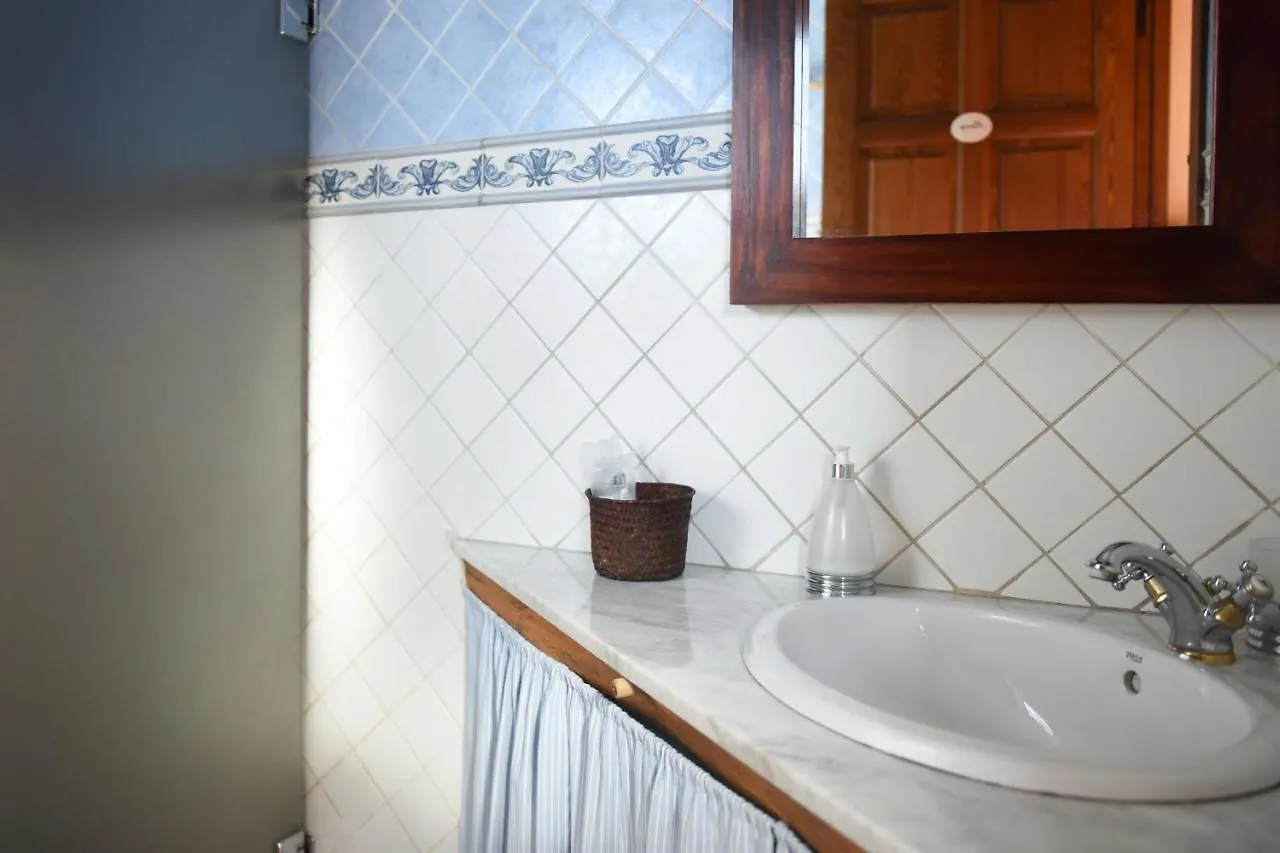 Turisme Rural Mas Isoles Guest House Ripoll Spain